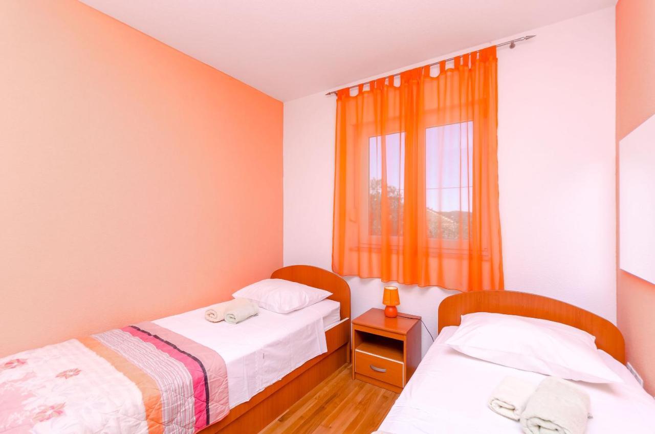 Apartments Melita Trogir Kültér fotó